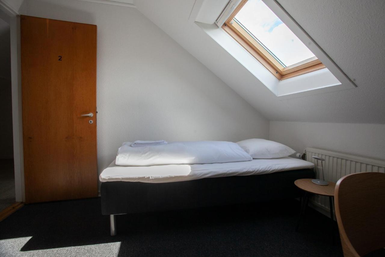 The Bird / Guesthouse / 10 Min Walk Downtown Tórshavn Extérieur photo
